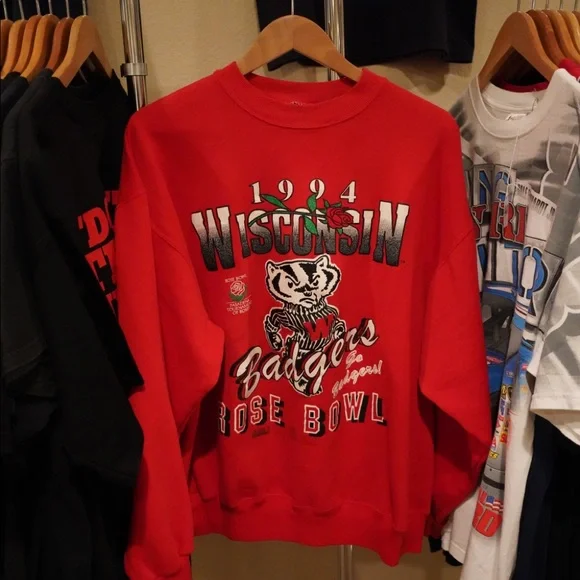 Vintage Wisconsin 1994 Crewneck - Picture 5 of 5